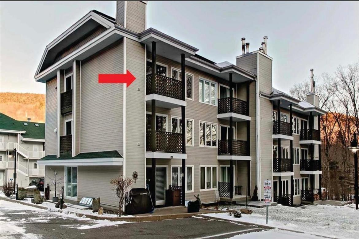 Condo Ski-In Ski-Out Stoneham Εξωτερικό φωτογραφία